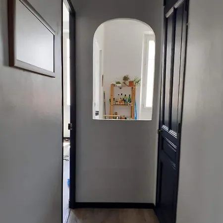 Chambre Privee Dans Bel Appartement Avec Balcon *