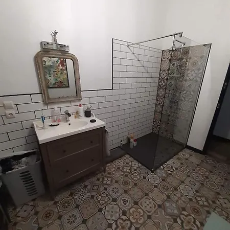 Chambre Privee Dans Bel Appartement Avec Balcon